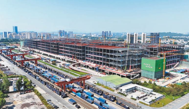 首个铁路盖上智慧物流园什么样